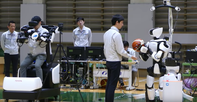 Illustration for article titled Watch a Deeply Weird Video of Toyota's Basketball Robot Sinking a Three-Pointer